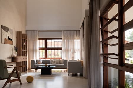HOUSE OF LAYERS